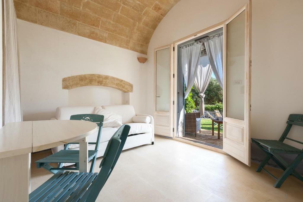 Casa Vacanze La Corte Aparthotel Torre Vado Luaran gambar